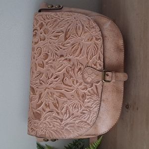 Patricia Nash Rosolini Saddle Bag Natural Tooled